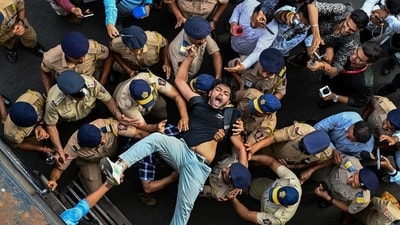 Police started detaining people going to the protest – the authorities had earlier said they denied permission for the stir. Police started detaining people going to the protest – the authorities had earlier said they denied permission for the stir.