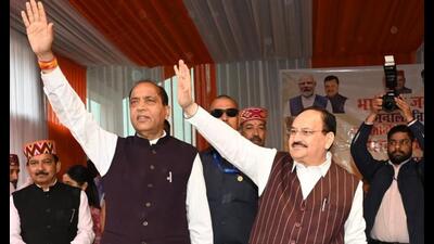 Union minister for health and family welfare and chemicals and fertilizers JP Nadda (right) with former Himachal CM Jai Ram Thakur at an event in Kullu on Sunday. (Aqil Khan/HT)