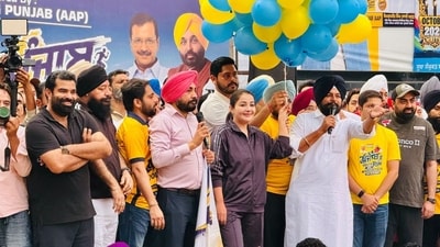 Participants take part in the Youth Run Punjab 2026 marathon in Amritsar on October 11 as part of the ‘Yudh Nashean Virudh’ campaign.