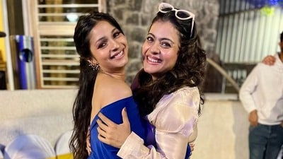 'ব্রিটিশ হ্যাংওভার থেকে বেরোন, না পারলে দেশ ছাড়ুন', এলিট হিন্দুদের ‘শাসানি’ কাজলের বোনের