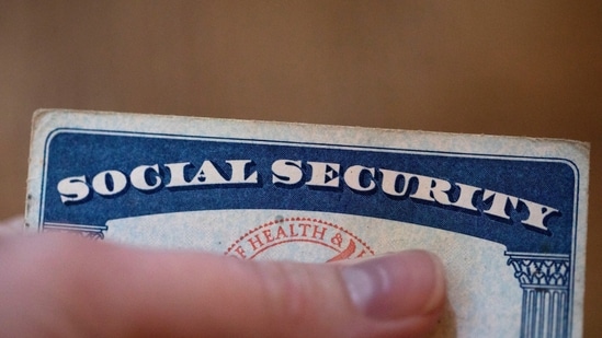 Social Security COLA 2027: Retirees may get a $73 monthly boost as inflation and funding concerns grow. (AP Photo/Jenny Kane, File) (AP Photo/Jenny Kane)