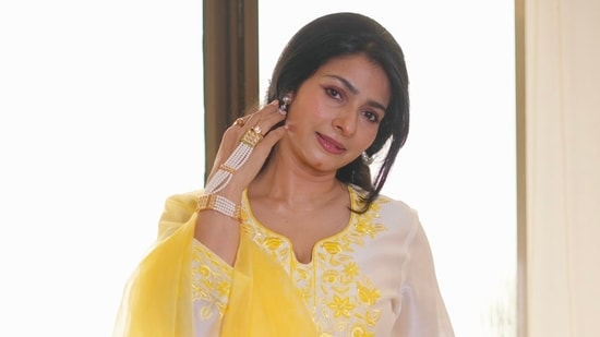 Tanishaa Mukerji slammed the attitude of some supposedly well educated elitist Hindus in India.