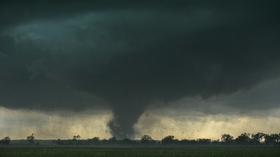 Tornado warning issued for Duplin County, North Carolina.(Unsplash)