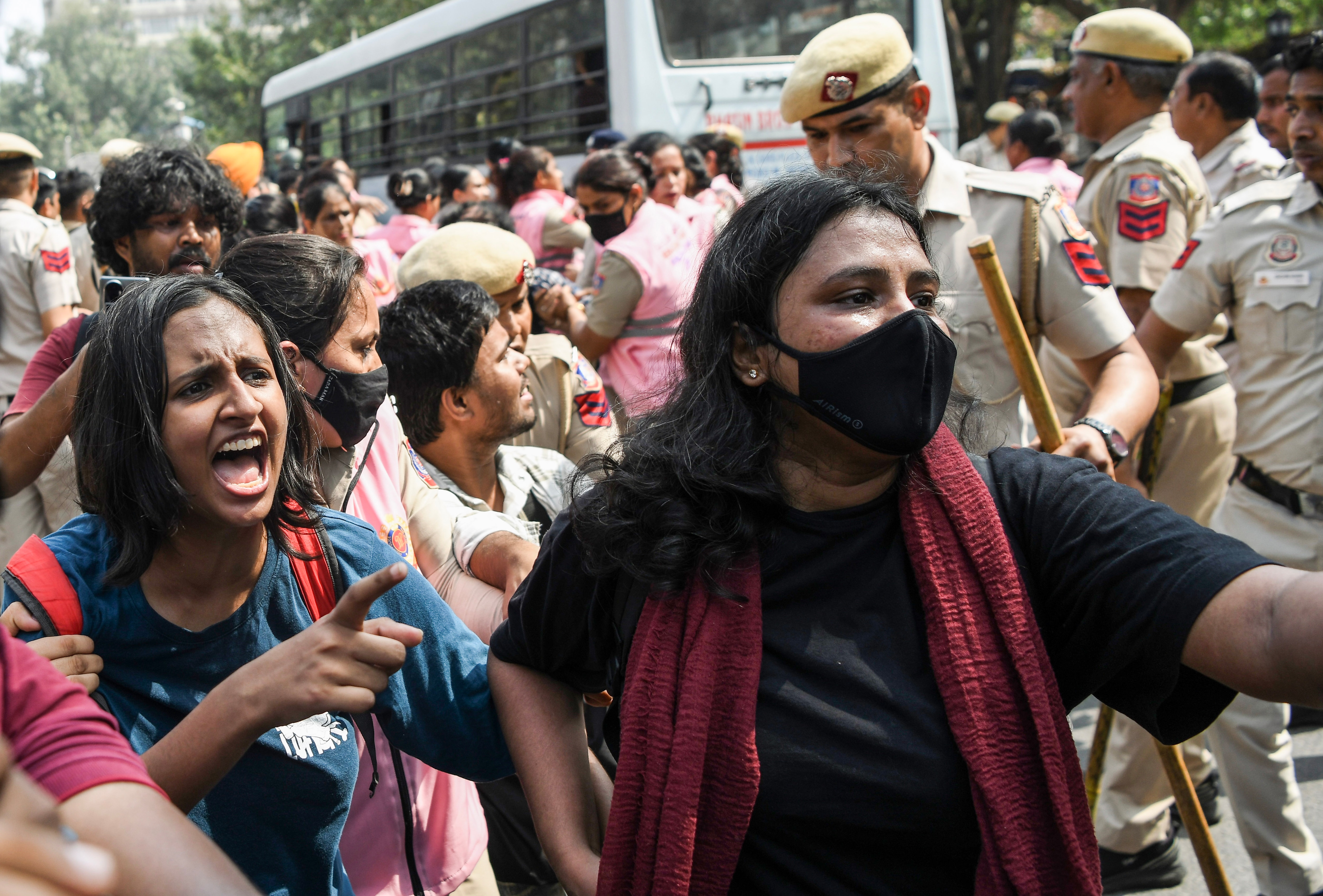 Protesters try to avoid detention by Delhi police near the Connaught Place area amid the CJP protest. (Rahul Singh) Protesters try to avoid detention by Delhi police near the Connaught Place area amid the CJP protest. (Rahul Singh)