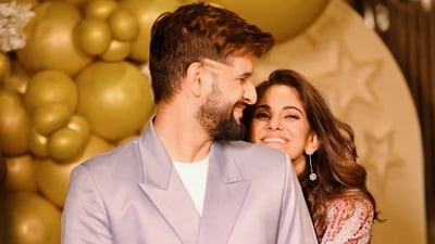 পুজোয় কেন কলকাতায় থাকেন না তৃণা? পুজোয় কেন কলকাতায় থাকেন না তৃণা?