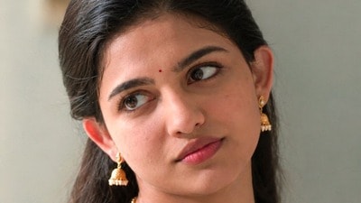 Mamitha Baiju: నేను ఎవరిని పెళ్లి చేసుకోవాలో కూడా నా అన్నే నిర్ణయిస్తాడు.. వైరల్ వార్తపై మమితా బైజు ఫన్నీ రియాక్షన్ Mamitha Baiju: నేను ఎవరిని పెళ్లి చేసుకోవాలో కూడా నా అన్నే నిర్ణయిస్తాడు.. వైరల్ వార్తపై మమితా బైజు ఫన్నీ రియాక్షన్