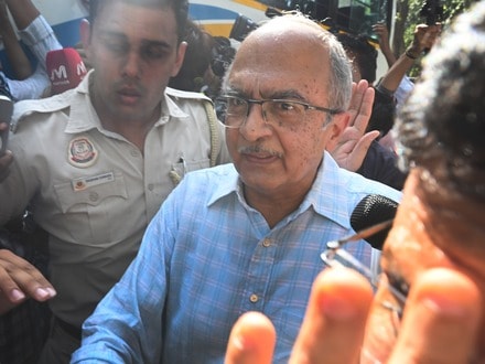 New Delhi, India - Oct. 3, 2026: Senior lawyer Prashant Bhushan  detained by police personnel during a protest against Chief Election Commissioner (CEC) Gyanesh Kumar, demanding his resignation over the alleged irregularities in the Special Intensive Revision (SIR) of electoral rolls and mass deletion of voters, at near Jantar Mantar  in New Delhi, India, on Saturday, October 3, 2026.  (Photo by Arvind Yadav/ Hindustan Times)
