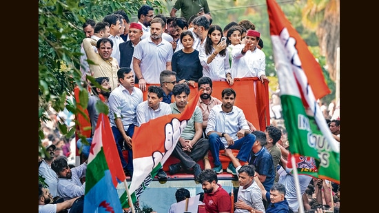 All INDIA bloc members marched from Barakhamba Road to Supreme Court. (PTI)