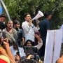 গত রবিবারই অভিষেকের কালীঘাটের বাসভবনে গিয়ে নতুন করে নোটিস দিয়েছিল শেক্সপিয়র সরণি থানার পুলিশ।