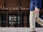 JPMorgan, Wells Fargo and Citigroup report resilient US consumer spending despite high interest rates. (Photographer: Michael Nagle/Bloomberg)