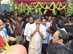 విజయవాడ దుర్గమ్మను దర్శించుకున్న తమిళనాడు సీఎం విజయ్