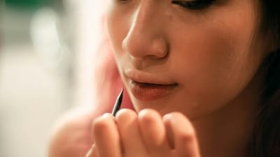Lip liner pencils that define, shape, and perfect every lipstick look.