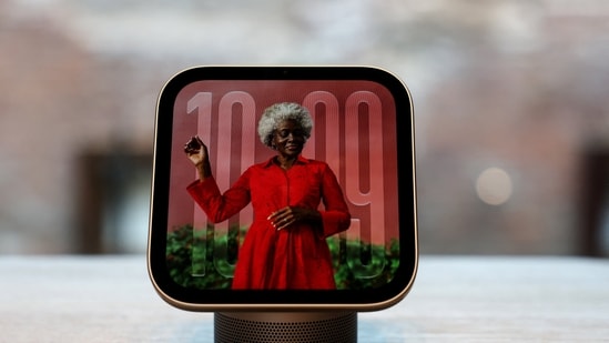 The Apple HomeView, an iPad-like device meant to hang on walls or perch on tabletops that will showcase its AI-upgraded Siri virtual assistant, during a launch of smart home products in New York City, US, October 13, 2026. REUTERS/Shannon Stapleton