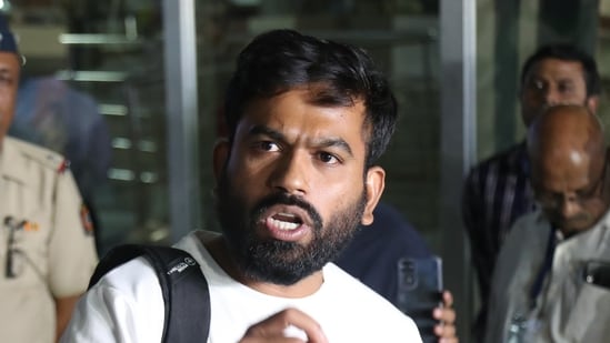 Delhi protest LIVE: Dipke says CJP leaders still in ‘illegal’ detention, calls Delhi Police ‘kidnappers of Shah’ Delhi protest LIVE: Dipke says CJP leaders still in ‘illegal’ detention, calls Delhi Police ‘kidnappers of Shah’