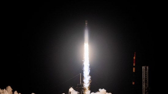 SpaceX Falcon 9 rocket launches from Florida carrying supplies to the ISS. (REUTERS/Philip Scott Andrews     TPX IMAGES OF THE DAY)