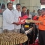 హోండా యాక్టివాతో జోసెఫ్