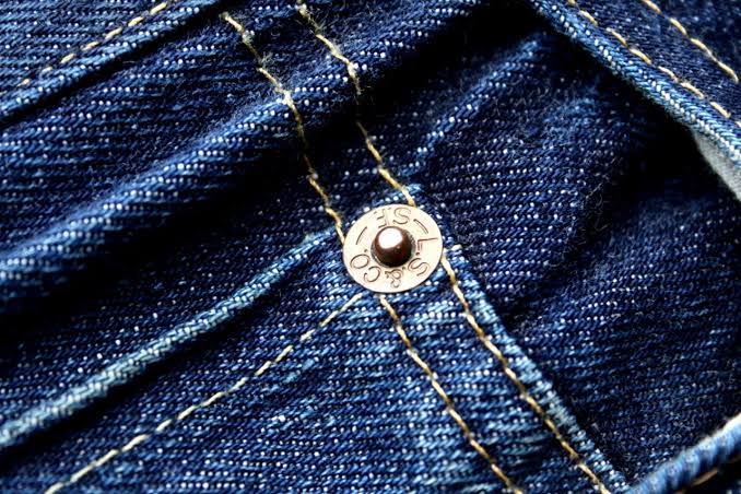 Jeans rivets reinforce pocket corners and other stress points, helping prevent fabric from tearing. Jeans rivets reinforce pocket corners and other stress points, helping prevent fabric from tearing.