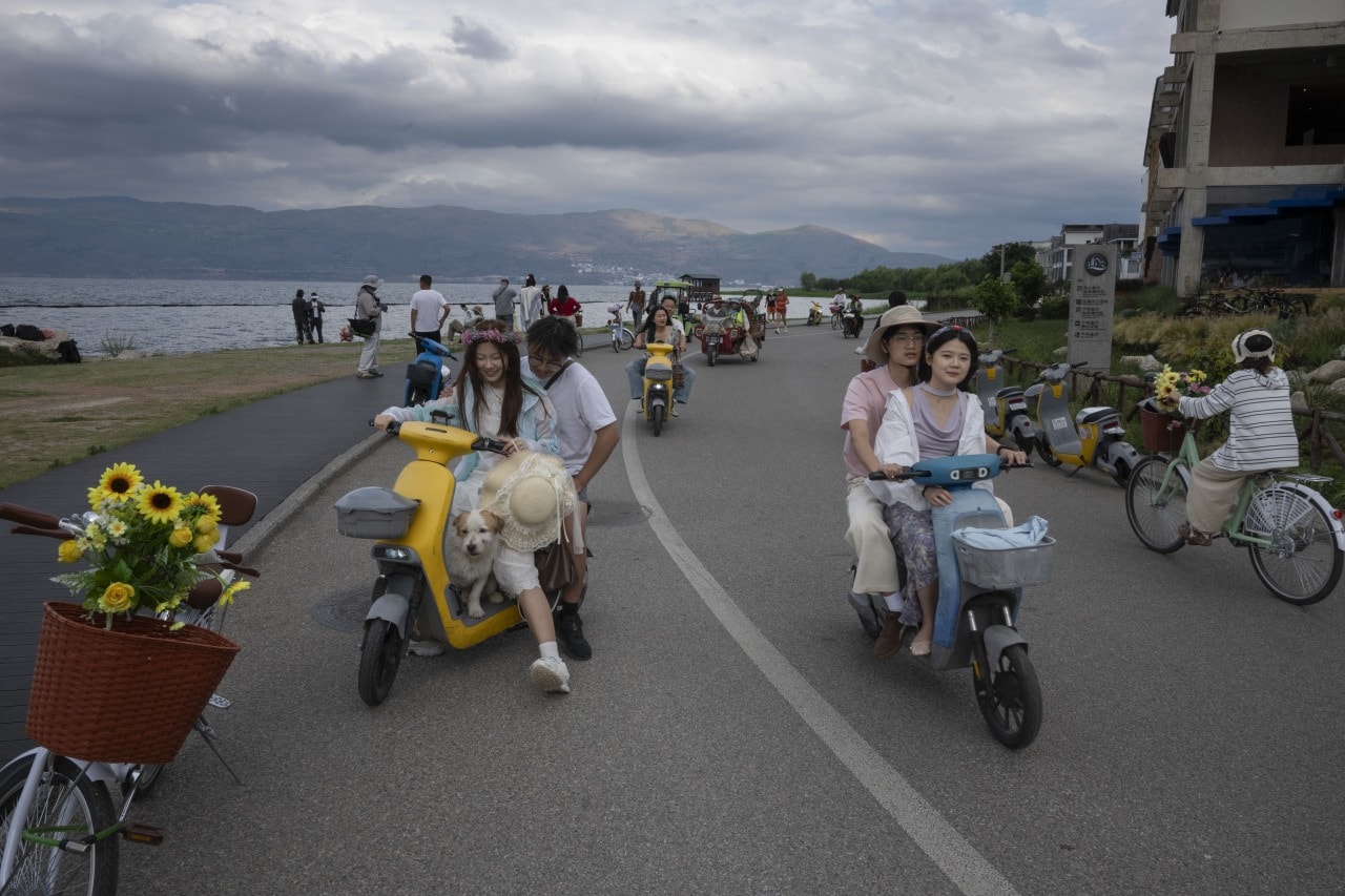 For many young people, the slower pace of life in places like Dali has offered a necessary break.
