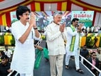 <p>ఆంధ్రప్రదేశ్‌లో స్థానిక సంస్థల ఎన్నికల సన్నాహాలు వేగవంతమయ్యాయి. ఈ ఎన్నికల్లో అనుసరించాల్సిన వ్యూహం, సీట్ల కేటాయింపు, అభ్యర్థుల ఎంపికపై ముఖ్యమంత్రి నారా చంద్రబాబు నాయుడితో జనసేన పార్టీ ప్రతినిధి బృందం నిర్వహించిన కీలక సమావేశం ముగిసింది. అమరావతిలో జరిగిన ఈ భేటీలో పొత్తులు, క్షేత్రస్థాయి బలాబలాలు, సీట్ల పంపిణీకి సంబంధించిన పలు అంశాలపై ఇరు పార్టీల నేతలు సుదీర్ఘంగా చర్చించారు.</p>