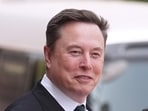 Elon Musk says the US government controls Starshield restrictions after Ukraine reports drone disruptions amid worsening tensions with Washington. (AP Photo/Mark Schiefelbein, File)
