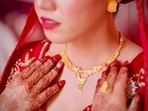 How to pick between gold, diamonds and statement jewellery for your festive outfit.