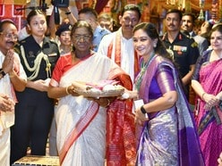 కనక దుర్గమ్మను దర్శించుకున్న రాష్ట్రపతి ద్రౌపది ముర్ము