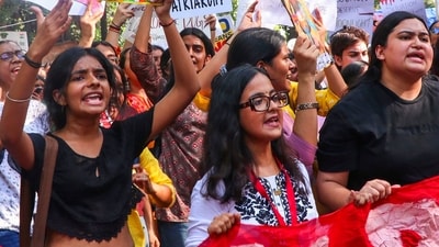 Hindu College staff's protest began over alleged admission irregularities (ANI) Hindu College staff's protest began over alleged admission irregularities (ANI)