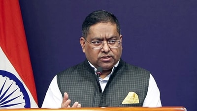 ]MEA Spokesperson Randhir Jaiswal addressing a press conference in New Delhi. (ANI Video Grab)