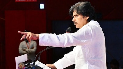 <p>అభ్యర్థుల ఖరారు ప్రక్రియ చివరి దశకు చేరుకుందని, రాబోయే రెండు రోజుల్లో మరోసారి సమావేశమై సీట్ల సర్దుబాటును ముగిస్తామని బొలిశెట్టి శ్రీనివాస్ తెలిపారు. త్వరలోనే కూటమి తరఫున అధికారికంగా అభ్యర్థుల సంయుక్త జాబితాను విడుదల చేస్తామని వెల్లడించారు.</p> <p>అభ్యర్థుల ఖరారు ప్రక్రియ చివరి దశకు చేరుకుందని, రాబోయే రెండు రోజుల్లో మరోసారి సమావేశమై సీట్ల సర్దుబాటును ముగిస్తామని బొలిశెట్టి శ్రీనివాస్ తెలిపారు. త్వరలోనే కూటమి తరఫున అధికారికంగా అభ్యర్థుల సంయుక్త జాబితాను విడుదల చేస్తామని వెల్లడించారు.</p>