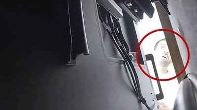৩৫ বছরের আলফোজানকে গত ৯ অক্টোবর গ্রেপ্তার করা হয়। (via REUTERS)