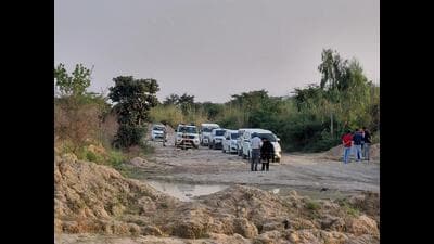 Rahul Manchanda, the complainant who filed the writ in the high court demanding an investigation into illegal mining, accompanied the probe team. (HT) Rahul Manchanda, the complainant who filed the writ in the high court demanding an investigation into illegal mining, accompanied the probe team. (HT)