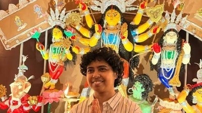 মুম্বই থেকে বাড়ি ফিরে প্রথম পোস্ট ঝিলমের