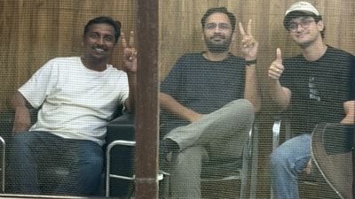 Counsel of CJP leaders said that Delhi Police argued before the magistrate that “there was a presumption that the accused might carry out a crime” if they are out. (X/@abhijeet_dipke)