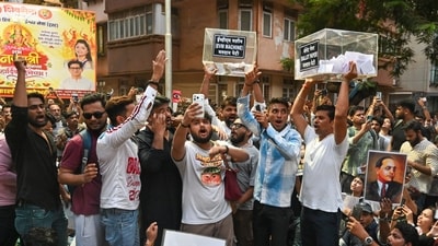 People, along with Maharashtra Navnirman Sena (MNS) and Shiv Sena (UBT) workers, held a silent protest at Shivaji Park in Dadar, Mumbai, demanding Chief Commissioner Gyanesh Kumar's resignation (Raju Shinde/HT Photo)