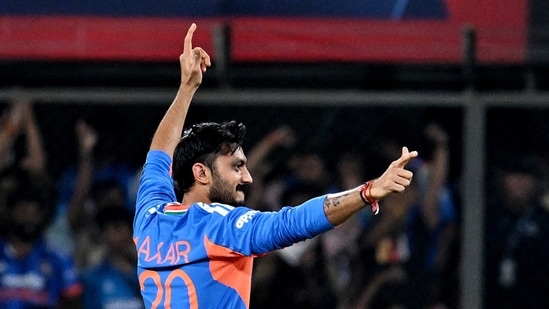 India vs West Indies 4th T20I Updates: Hope, Hetmyer continue to pile runs