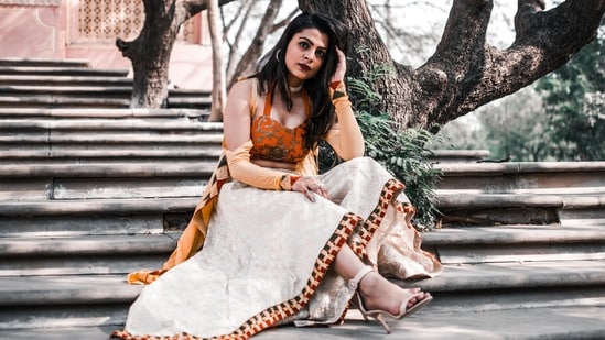 10 Modern festive outfit ideas I love for a less traditional look (Pexels)