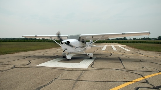 Six people, including a child, died in a Wisconsin plane crash after the pilot reported icing before impact.
