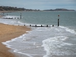 An English beach much like the one Phillip Tennant walks down. (Shutterstock)