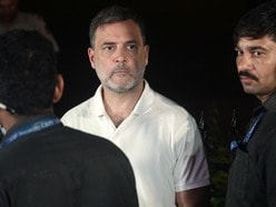 রাহুল গান্ধীর উদ্দেশে প্রধান বিচারপতি বলেন, “কেউ বিচারব্যবস্থাকে ভয় দেখিয়ে প্রভাবিত করতে পারে না।”