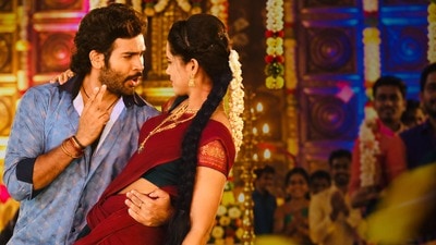 యూట్యూబ్‌ను ఊపేస్తున్న రాయవలసలోని రింగుడు రింగుడు సాంగ్.. పాటను రాసి పాడిన హీరో కార్తీక్ జయంతి