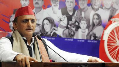 SP chief Akhilesh Yadav addresses a press conference at the party headquarters in Lucknow. (HT) SP chief Akhilesh Yadav addresses a press conference at the party headquarters in Lucknow. (HT)