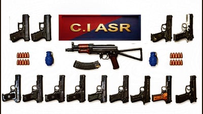 The recovered pistols include four 9MM Glocks and nine .30-bore pistols along with 25 live cartridges. (HT Photo)
