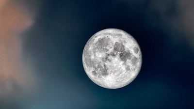 The Hunter’s Moon arrives before Halloween 2026. Read what the name means. The Hunter’s Moon arrives before Halloween 2026. Read what the name means.