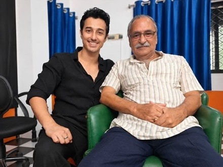 পরিচালকের প্রথম থ্রিলার ছবির নায়িকা কে?