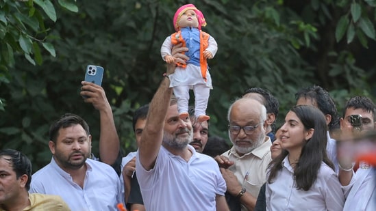 Congress leaders Rahul Gandhi, Priyanka Gandhi Vadra during ‘March for Democracy’ by INDIA bloc leaders to the Supreme Court, to file a petition against CEC in New Delhi on October 12, 2026. (RAJ K RAJ /HT PHOTO)