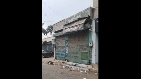 The chemist shop vandalised by mob in Ludhiana. (HT Photo)