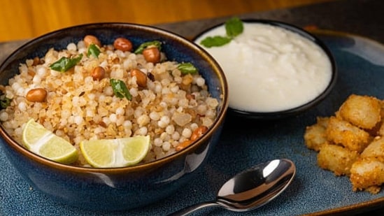 Read more to find out why vrat foods are quietly hurting your heart. (Freepik)
