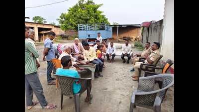 Nighasan forest officials interacting with villagers over safety measures against wild animals. (Sourced)