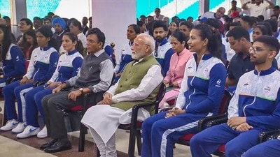 প্রধানমন্ত্রীর সঙ্গে সাক্ষাতে উচ্ছ্বসিত এশিয়ান গেমসের সোনাজয়ী লভলিনা বরগোহাইন (@NarendraModi) প্রধানমন্ত্রীর সঙ্গে সাক্ষাতে উচ্ছ্বসিত এশিয়ান গেমসের সোনাজয়ী লভলিনা বরগোহাইন (@NarendraModi)