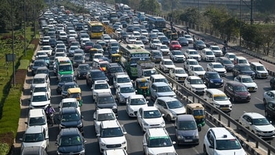 Delhi Traffic Police have released an advisory in view of Durga Puja celebrations from October 16 to 20. (Sanchit Khanna/ Hindustan Times) Delhi Traffic Police have released an advisory in view of Durga Puja celebrations from October 16 to 20. (Sanchit Khanna/ Hindustan Times)